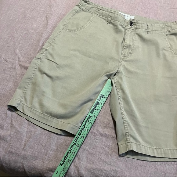 Reef Tan Flat Front Shorts Lightweight Summer Essential Size 34 Beach Surf - Picture 5 of 7